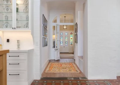 8-Entryway (Image-098)-min